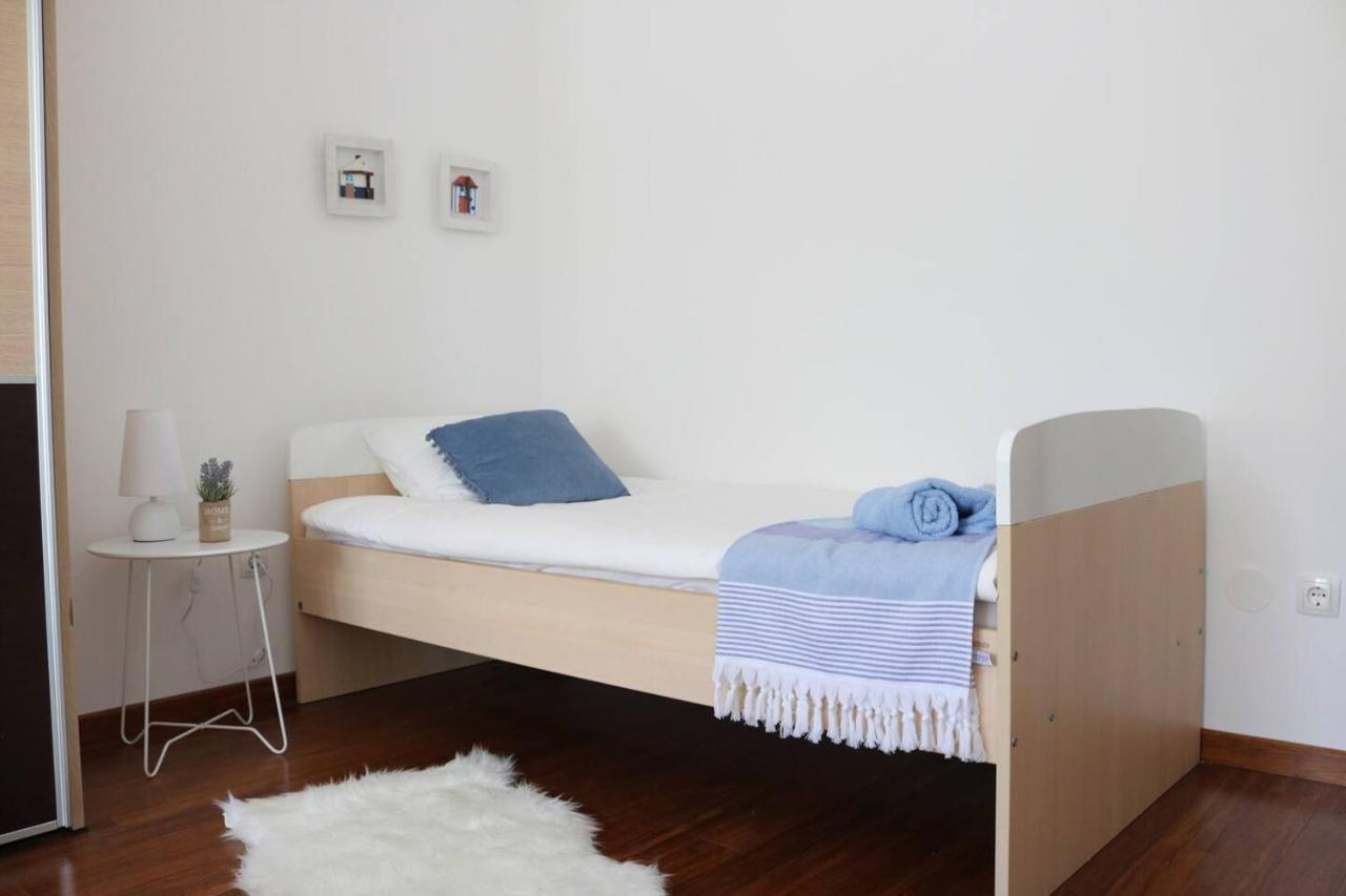 Apartments Ela Trogir Bagian luar foto