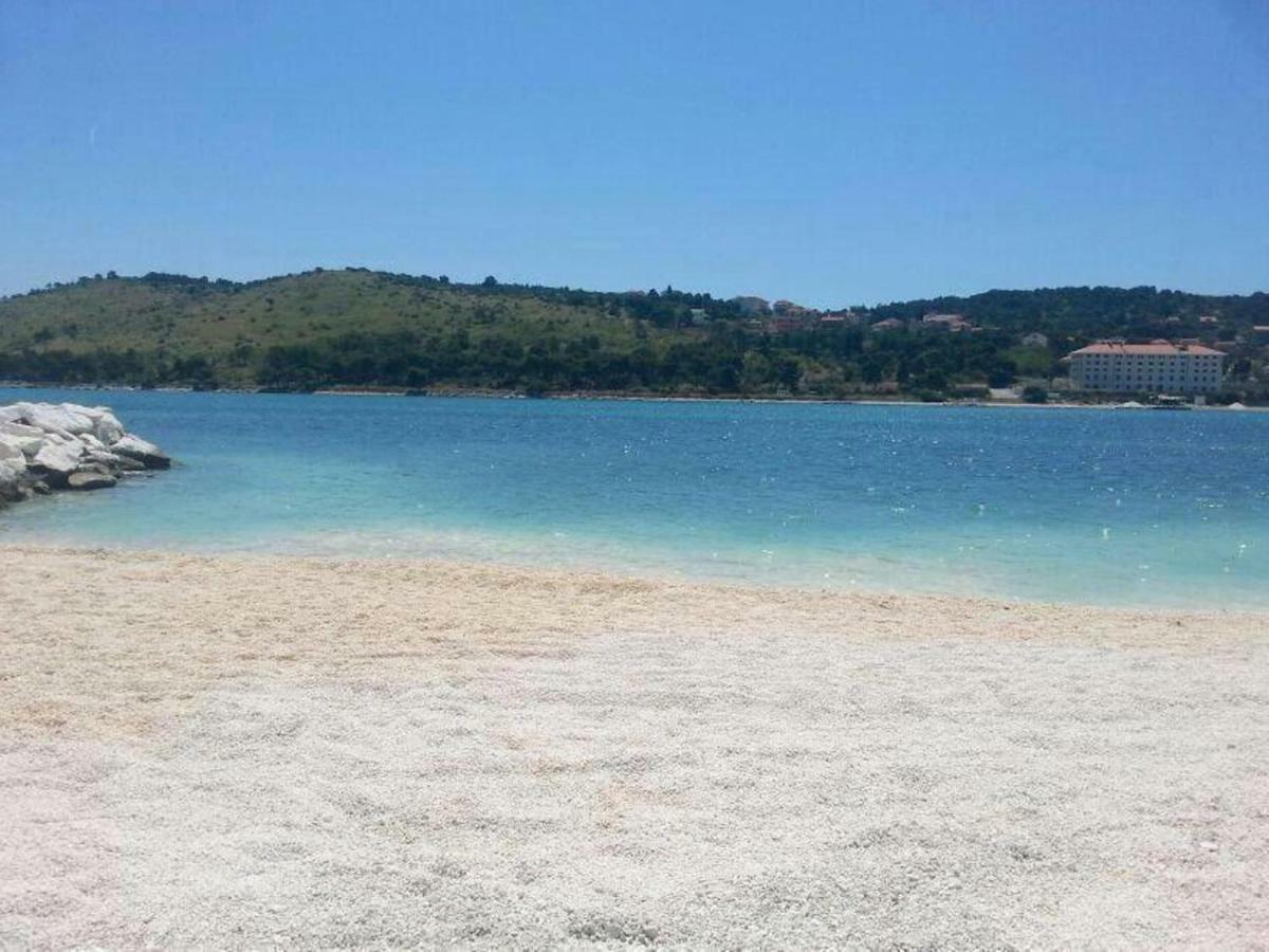 Apartments Ela Trogir Bagian luar foto